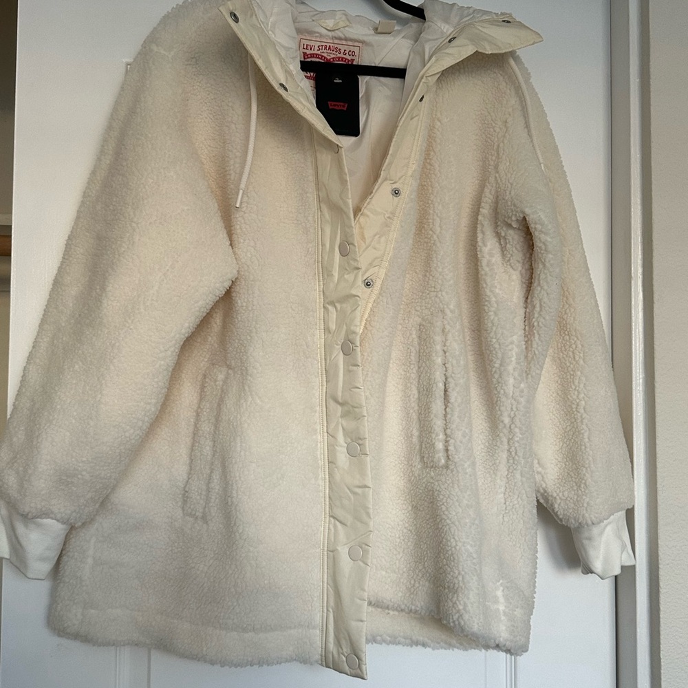 Levi's Women's Cream Sherpa Coat
